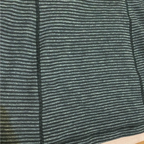 lululemon Black & Gray Long Sleeve Tee - Picture 6 of 6
